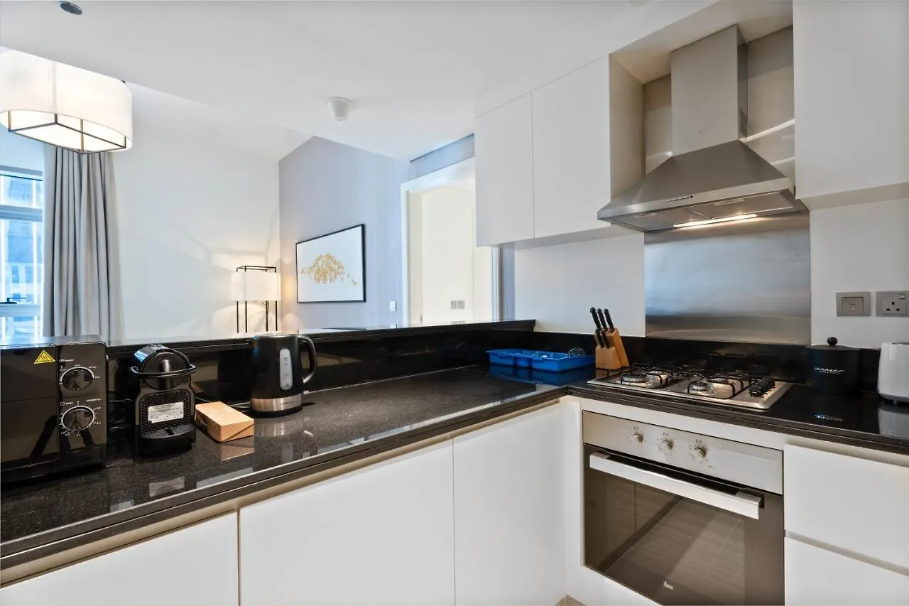 Aliving Luxury 1Br Avanti Towers Business Bay Dubai Apartment